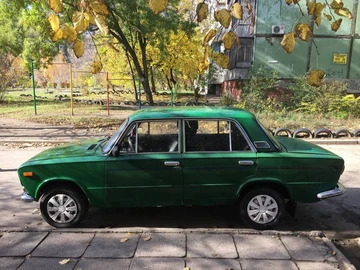 Авто ВАЗ 2103 1986 № 8241914