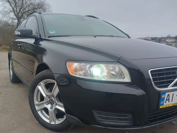 Авто Volvo V50 2009 № 8241935