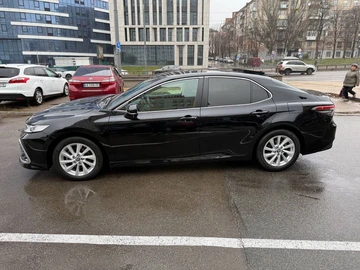 Авто Toyota Camry 2024 № 8242018
