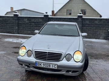 Авто Mercedes E Серия 2001 № 8242025