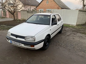 Авто Volkswagen Golf 1994 № 8242347