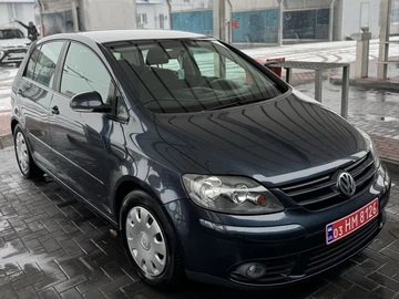 Авто Volkswagen Golf Plus 2008 № 8242365