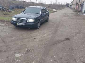 Авто Mercedes W124 1994 № 8242560