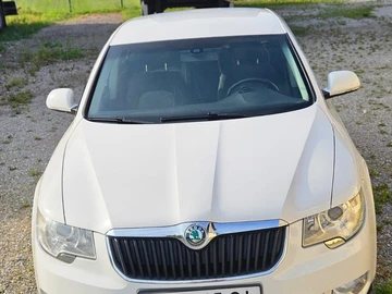 Авто Skoda Superb 2012 № 8242597