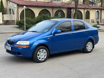 Авто Chevrolet Aveo 2005 № 8242625