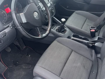 Авто Volkswagen Golf 2007 № 8242631