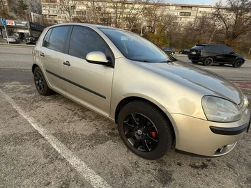 Авто Volkswagen Golf 2004 № 8242651