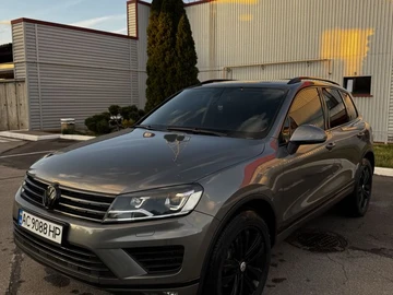Авто Volkswagen Touareg 2015 № 8242659