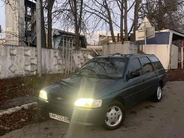 Авто Ford Escort 1990 № 8242860