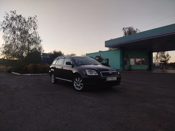 Авто Toyota Avensis 2005 № 8242961