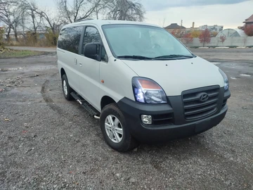Авто Hyundai H1 Starex  2006 № 8243122