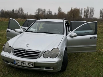 Авто Mercedes 220 2001 № 8243183