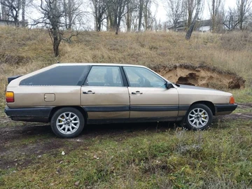 Авто Audi 100 1984 № 8243199