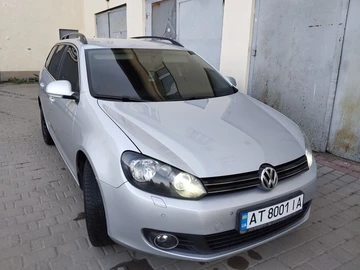 Авто Volkswagen Golf 2010 № 8243213