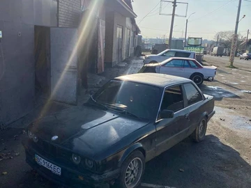 Авто BMW 3 Серия 1988 № 8243357