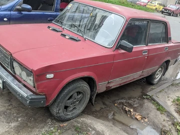 Авто ВАЗ 2107 1987 № 8243380