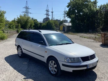 Авто Volkswagen Passat Cc 1997 № 8243447