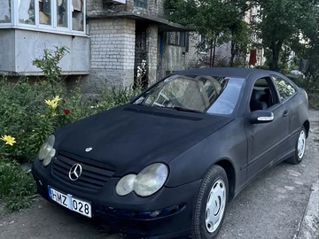 Авто Mercedes 220 2002 № 8243462
