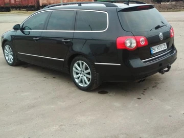 Авто Volkswagen Passat Variant 2010 № 8243566