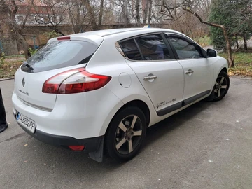 Авто Renault Megane 2010 № 8243799