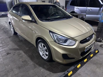 Авто Hyundai Accent 2011 № 8243803
