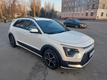 Авто KIA Niro 2024 № 8244004