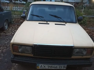 Авто ВАЗ 2107 1989 № 8244153
