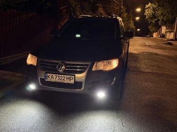 Авто Volkswagen Touareg 2007 № 8244154