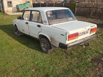 Авто ВАЗ 2107 1991 № 8244216
