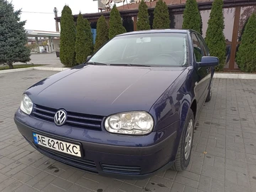 Авто Volkswagen Golf 2002 № 8244348