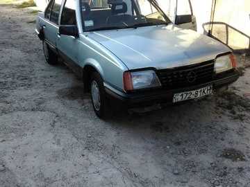 Авто Opel Ascona 1985 № 8244455