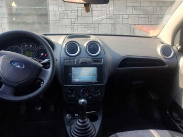 Авто Ford Fiesta 2006 № 8244458
