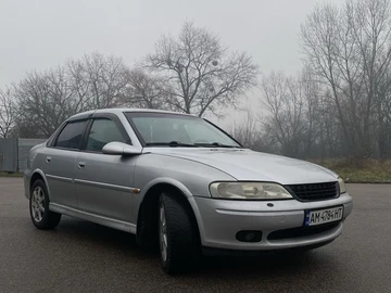 Авто Opel Vectra 1999 № 8244471