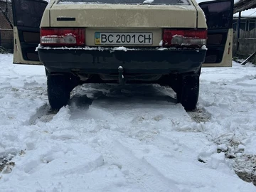 Авто ВАЗ 2109 1988 № 8244592