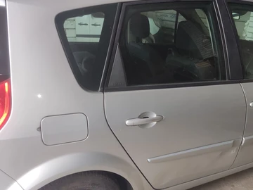 Авто Renault Scenic Ii 2008 № 8244690