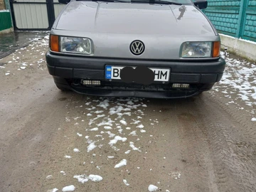 Авто Volkswagen Passat Sedan 1991 № 8244752