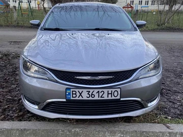 Авто Chrysler 200 2015 № 8244835