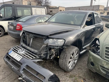 Авто Volkswagen Touareg 2006 № 8244928