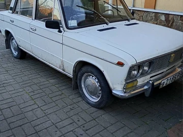 Авто ВАЗ 2103 1977 № 8245097