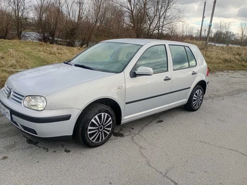 Авто Volkswagen Golf 1998 № 8245107