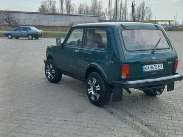 Авто ВАЗ 21213 2001 № 8245211