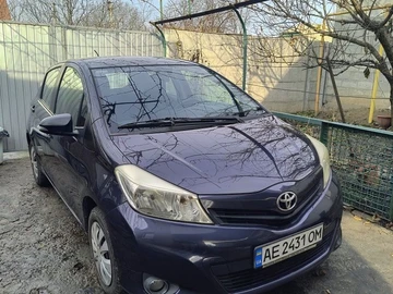 Авто Toyota Yaris 2012 № 8245320