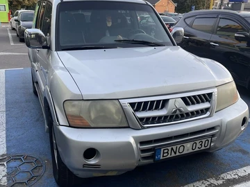Авто Mitsubishi Pajero 2004 № 8245343