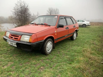 Авто ВАЗ 2109 1991 № 8245355
