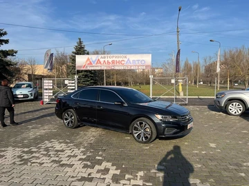 Авто Volkswagen Passat Sedan 2020 № 8245450