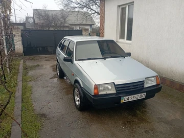 Авто ВАЗ 2109 2005 № 8245453