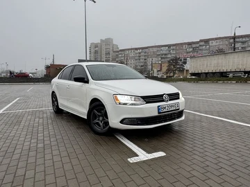 Авто Volkswagen Jetta 2012 № 8245535