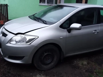 Авто Toyota Auris 2008 № 8245541