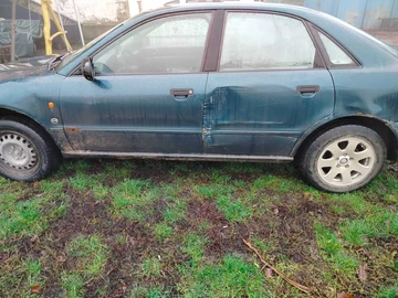 Авто Audi A4 1995 № 8245704