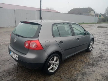 Авто Volkswagen Golf 2004 № 8245803